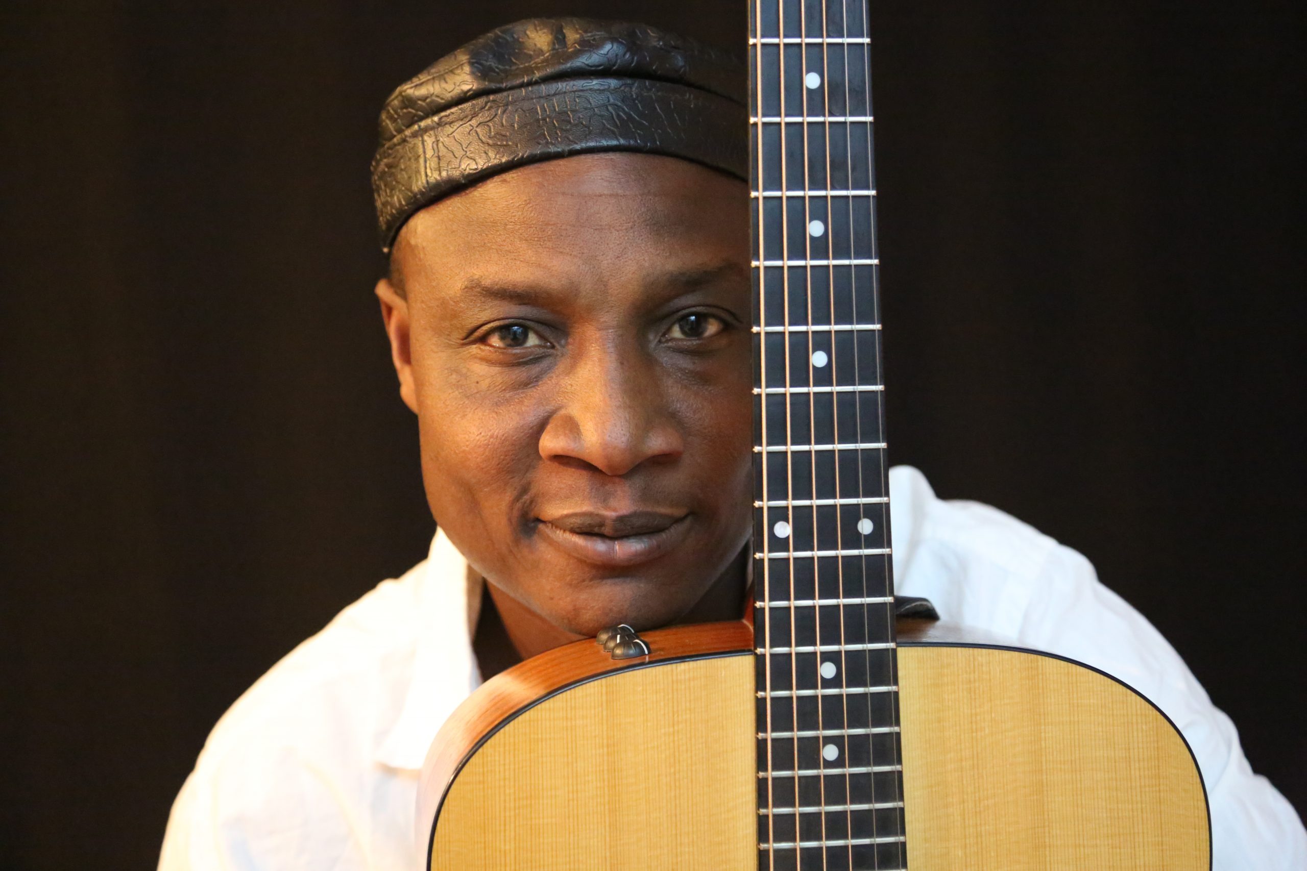 Adji­ri Oda­me­tey – Afri­ka­ni­sche Weltmusik